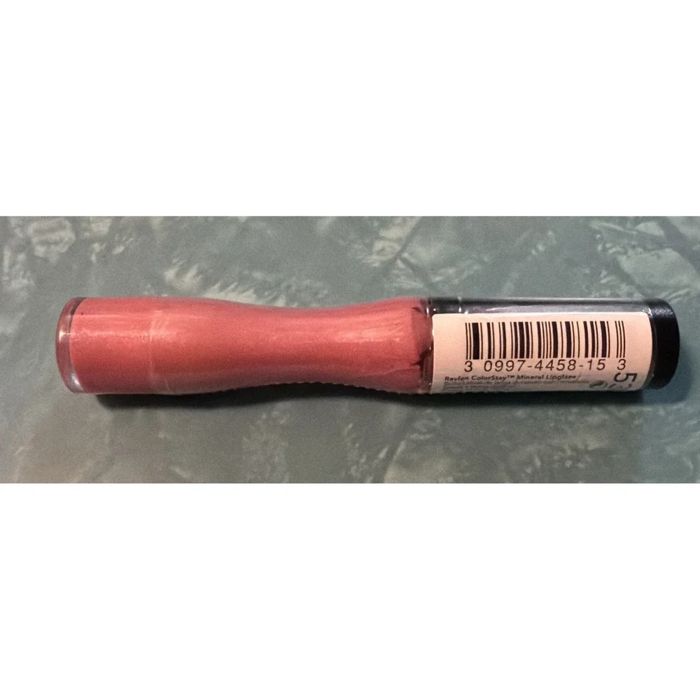 Revlon colorstay mineral